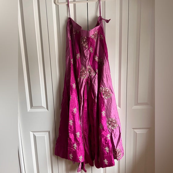 Pakistani Designer Green Silk Kurta Sharara Size M | Floral Embroidered Formal - Picture 5 of 7